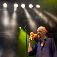 Tim Booth of James performing live in Festas do Mar fotos | Picture 62322